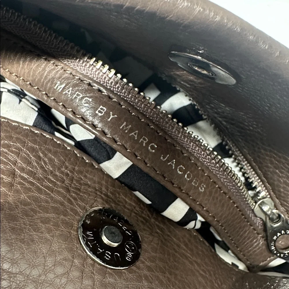 Marc Jacobs Mini Hillier Hobo Leather Bag Purse Crossbody Convertible Brown